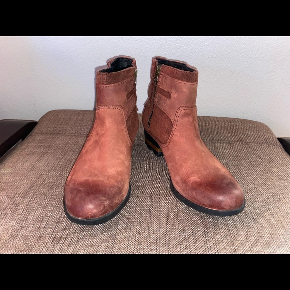 Sorel Lolla Booties